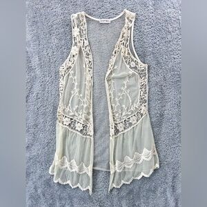 Sheer Lace Floral Cream Boho Style Vest Transparent Knit Works Sz XL Runs Small